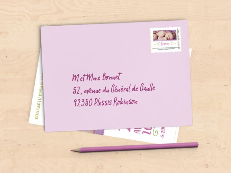 Personnalisation de timbre pour faire-part de naissance