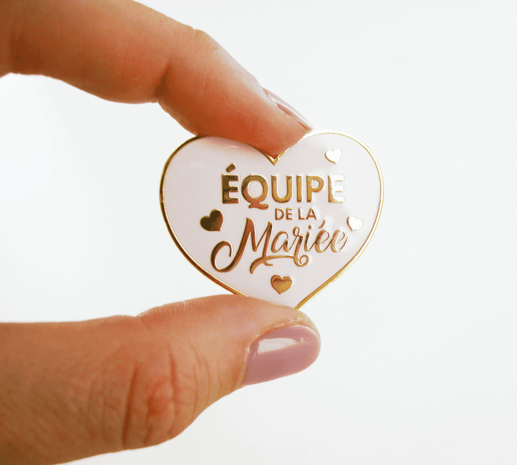 Pin's pour EVJF ou mariage "Equipe de la mariée" - badge mariage, enterrement de vie de jeune fille