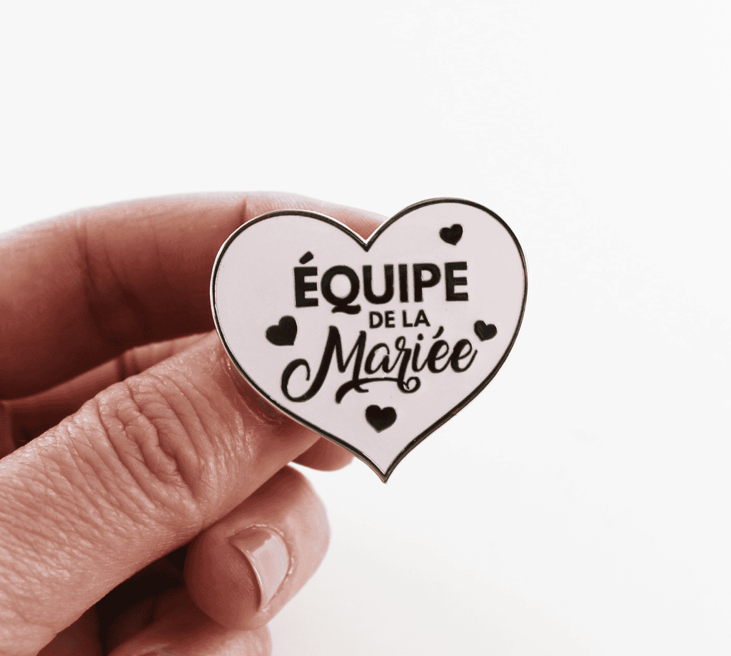 Pin's pour EVJF ou mariage "Equipe de la mariée" - badge mariage, enterrement de vie de jeune fille