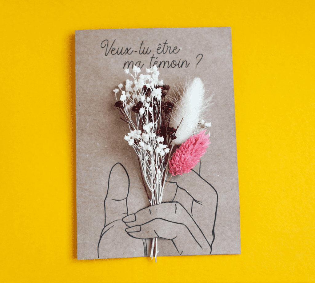 Carte avec fleurs séchées pour demande de témoin, demande en mariage