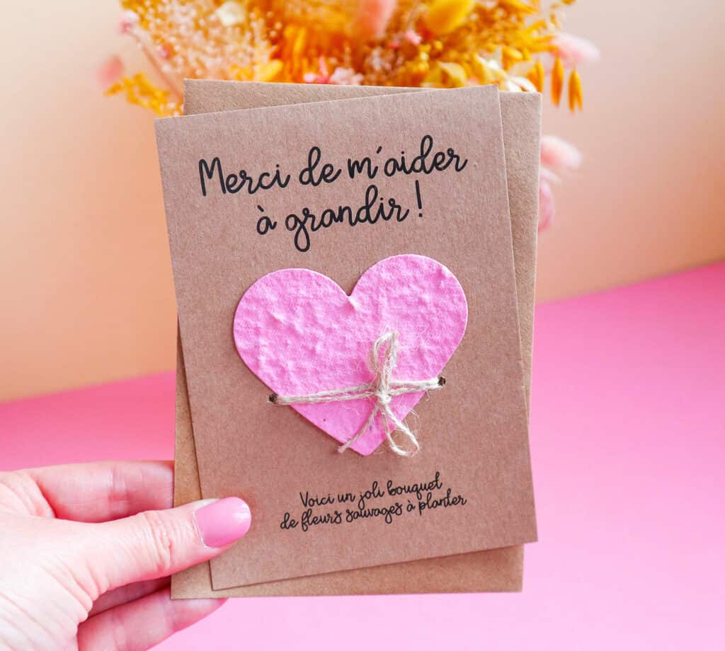 Carte pour cadeau nounou, Maîtresse, ATSEM avec coeur à planter