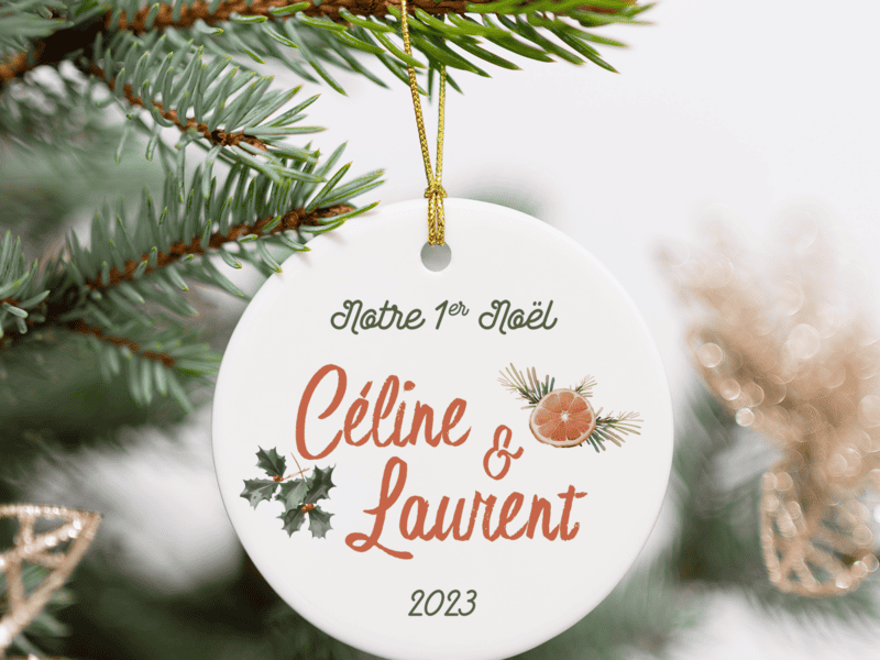 Boule de Noël personnalisée « Notre 1er Noël » en couple, jeunes mariés, ornement sapin Boule de Noël personnalisée "Notre 1er Noël" en couple, jeunes mariés, ornement sapin