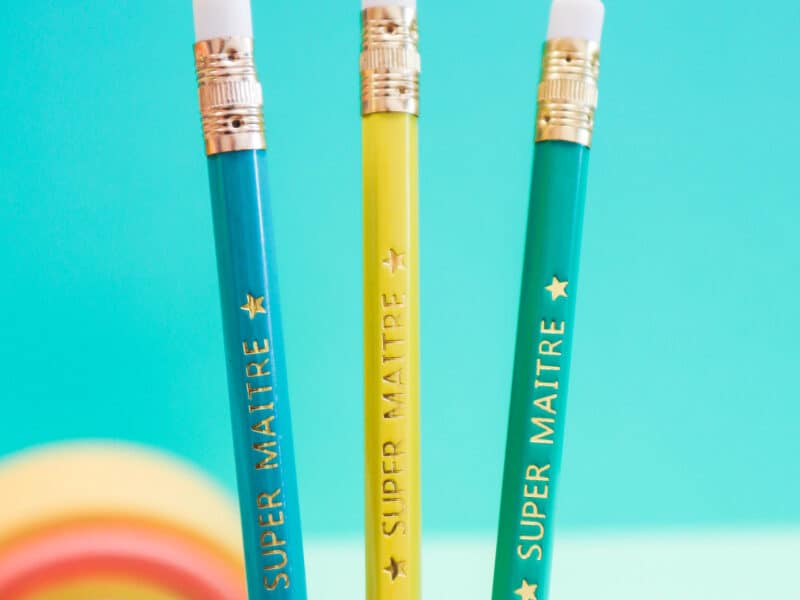 Set de 3 crayons personnalisés - Bonnes Vacances, Super Maître, Super Maîtresse ou texte personnalisé - Cadeau fin d’année scolaire