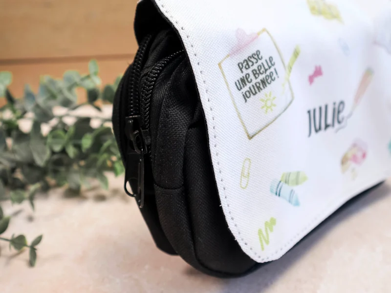 Trousse personnalisée enfant à deux compartiments zippés