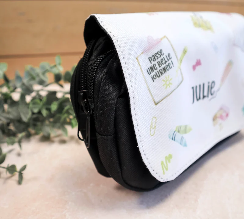 Trousse personnalisée enfant à deux compartiments zippés