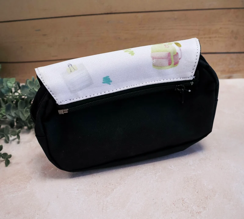 Trousse personnalisée enfant avec rabat amovible zippé
