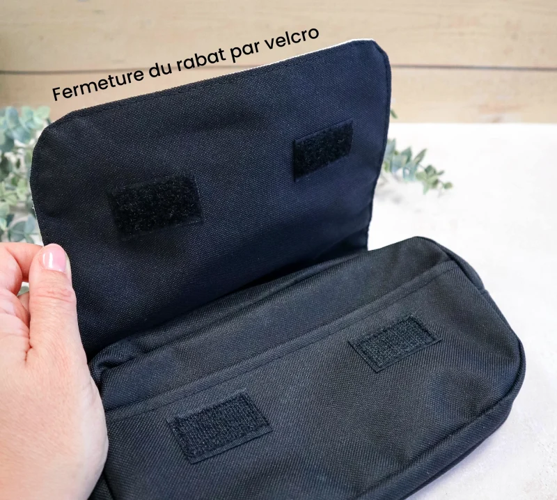 Trousse personnalisée enfant avec rabat à fermeture velcro
